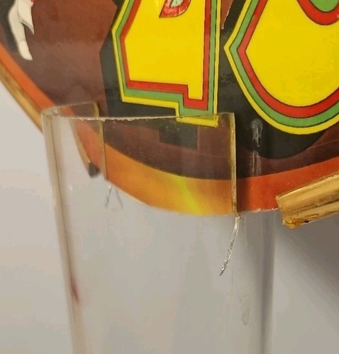 Las Vegas Club Casino Quarter Slot Machine Topper Sign 25 Cents Football Player - Foto 5 di 9