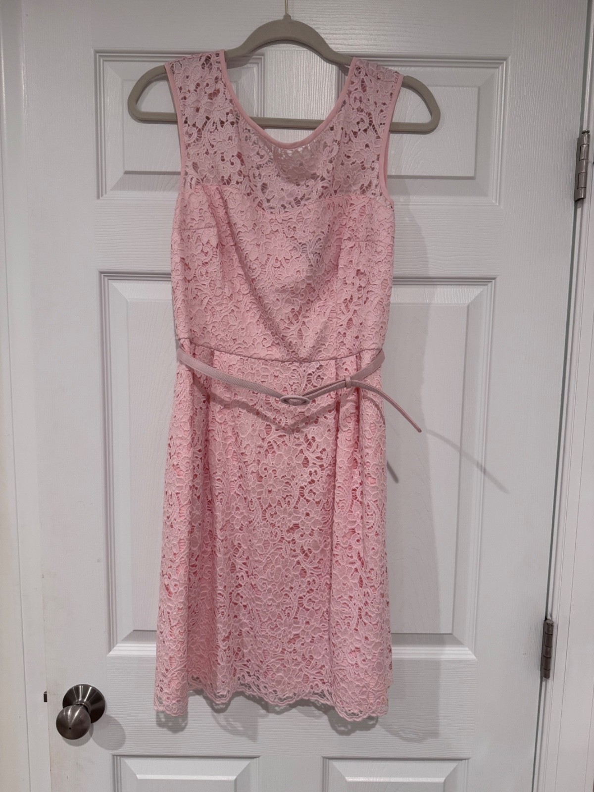White House Black Market Size 8 Pink Sleeveless Floral Lace Belted Dress NWT