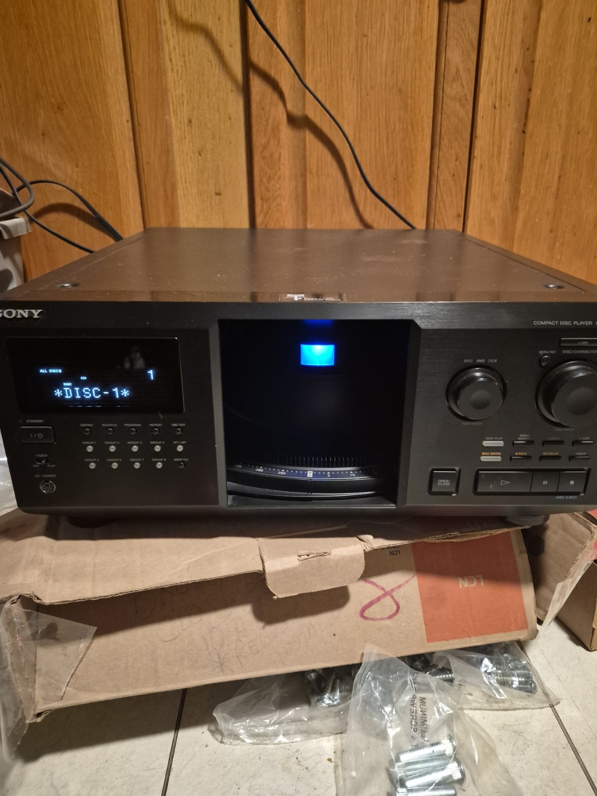 Sony CDP-CX691 300 Disc CD Changer MegaStorage NICE!