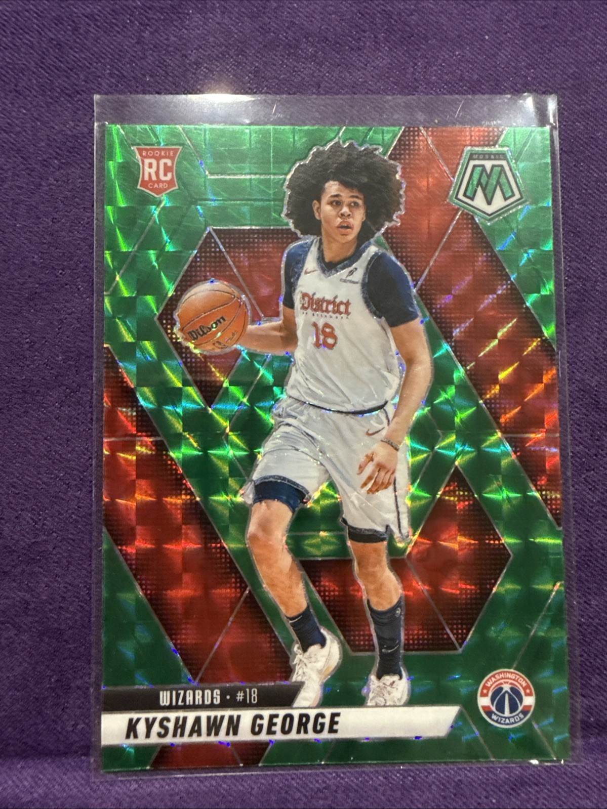 2024-25 Panini Mosaic - Rookies Kyshawn George #247 Green Mosaic Prizm (RC)