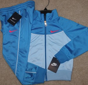 nike jacket outfit
