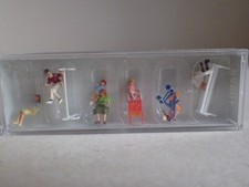 Preiser sitzend Frauen Kinderwagen Bank Buggy Mutter Kind 10522 H0 1:87 OVP 7Fig