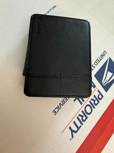 GENUINE Garmin nuvi 200 250 270 300 350 360 370 3.5" Leather Carrying Case BLACK