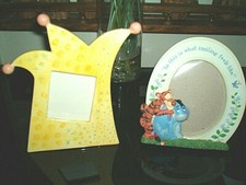 SET OF 2 CERAMIC PICTURE FRAMES WINNIE THE POOH (TIGGER) AND JESTER HAT - NICE