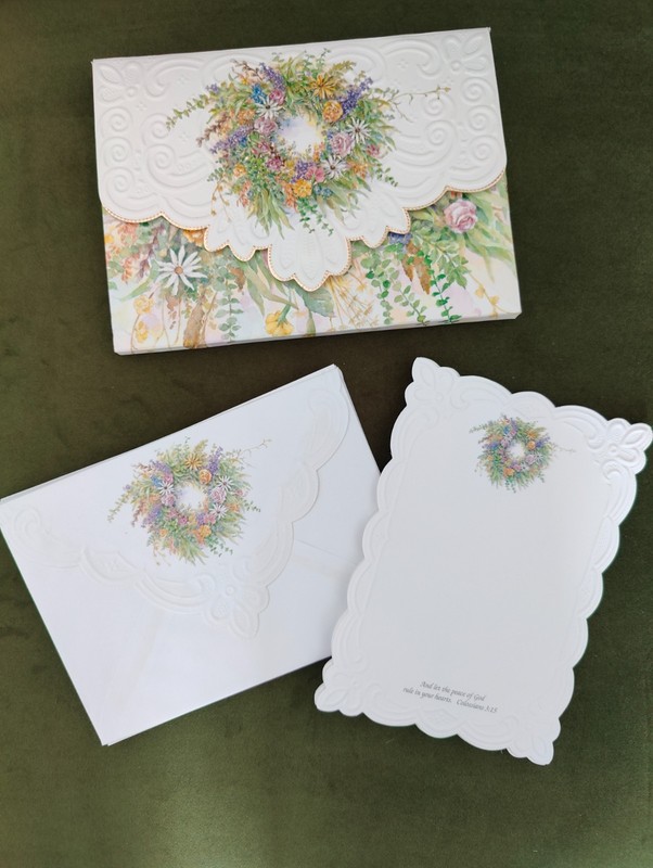 10 Carol Wilson Fine Arts Embossed Blank Sheets+Envelopes: Floral Wreath