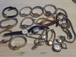Vintage Lot of 20 Various Brands Women's Watches Untested Parts Or Repair