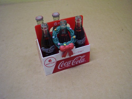 1991 Vintage Coca Cola Mini Bottles Christmas Ornament READ DESC