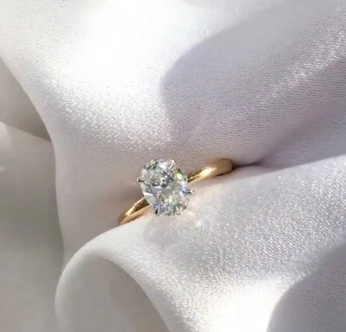 Bague de fiançailles ovale en or jaune 14 carats 1,20 ct