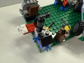 LEGO Adventurers: Dino Research Compound (5987) Incomplete
