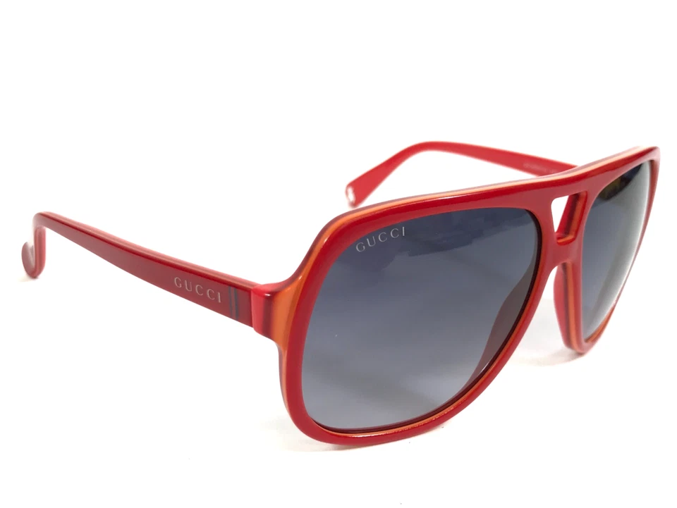Gafas de sol Gucci para niños GG5005/C/S KP5JJ monturas rojas brillantes lentes degradadas grises Foto 2 de 4