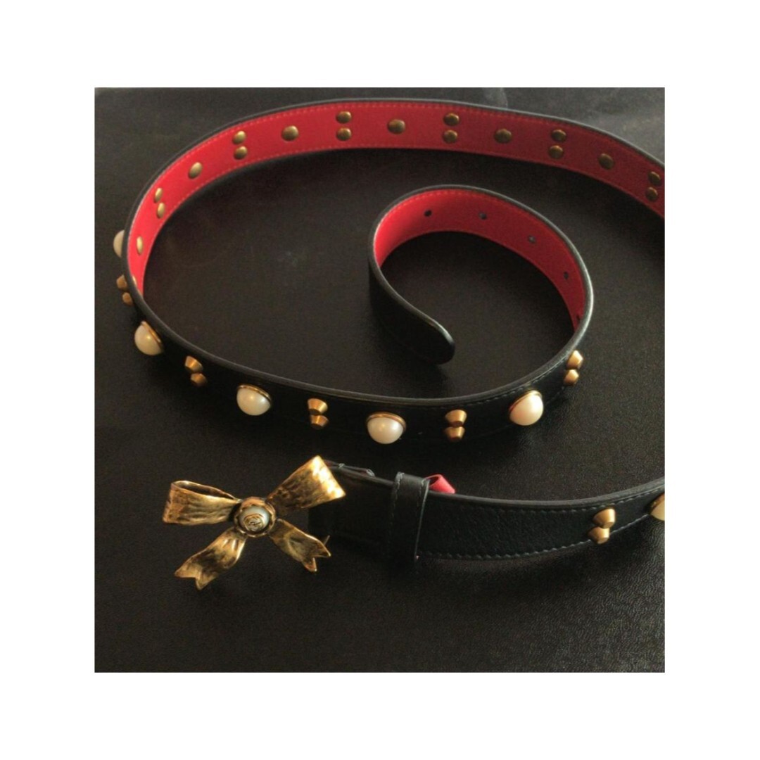 Gucci Studded Leather Belt Metal Bow Hibiscus Red Black Belt Moon Pearl NEW Gucci Studded leather belt metal bow hibiscus red black Belt  main image 4