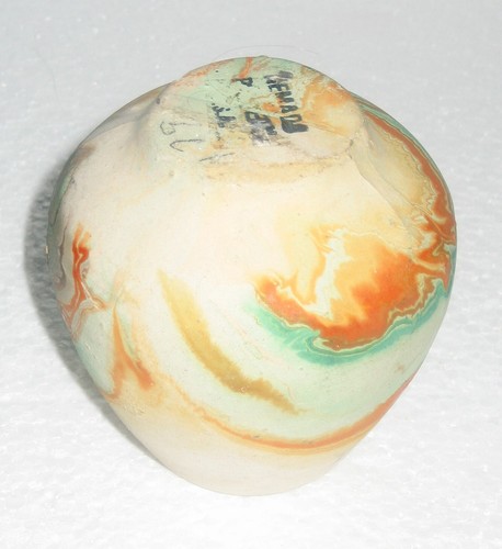 NEMADJI POTTERY SMALL 2.75" VASE GREEN ORANGE BLACK SWIRLS VINTAGE 1973-80 - Picture 15 of 16