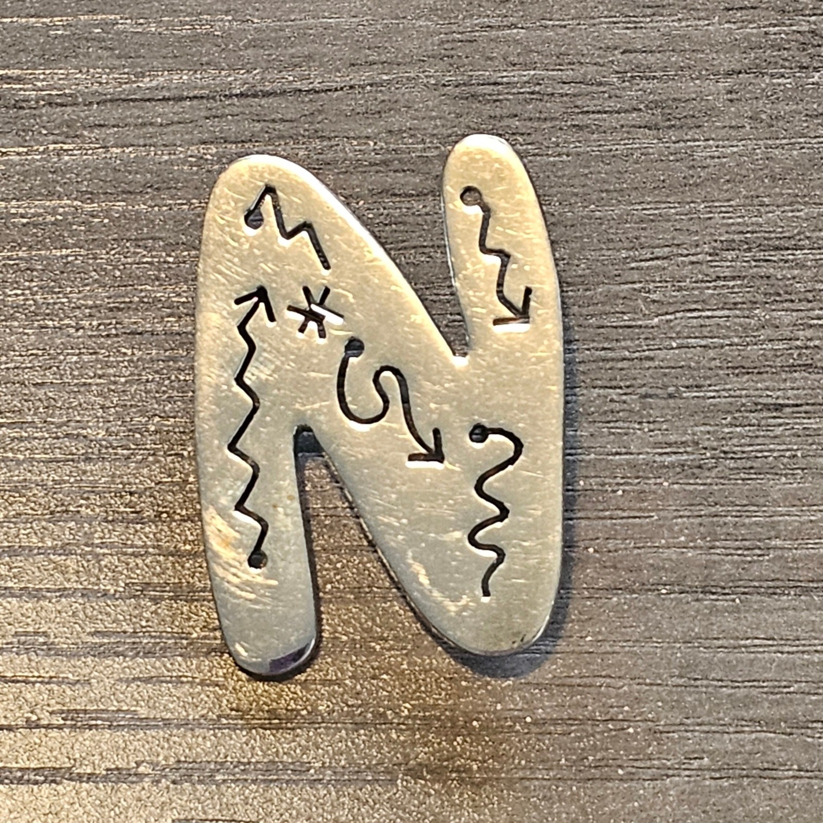 Vintage Sterling Silver Alpaca Mexico Zig Zag Letters N or Z Brooch with Arrows