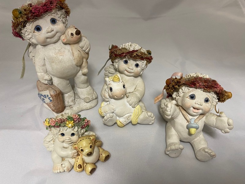 Dreamsicles Figurines (Lot of 4) Grandma's, Unicorn Pal, Playmates, Upsy Daisy