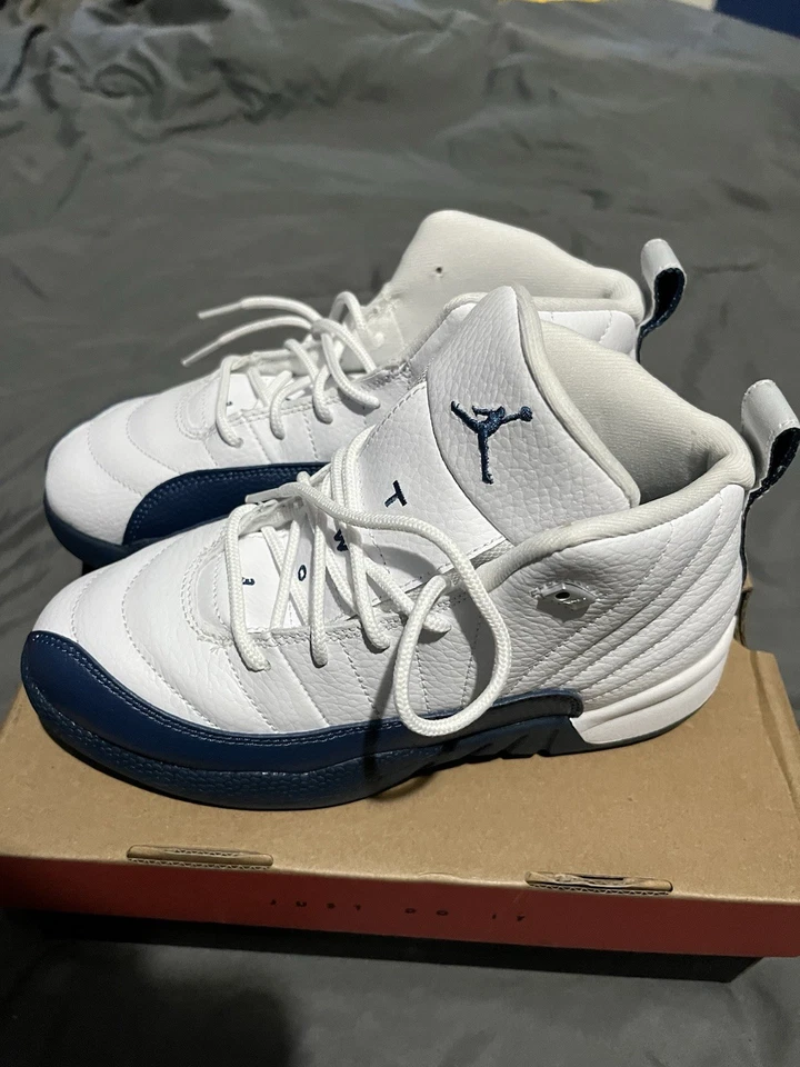 Jordan 12 Retro Talla 2.5y (PS) 151186-114 Foto 3 de 4