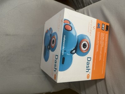 Wonder Workshop DA01 Dash Robot Blue With Challenge Cards And 2 Side attachments