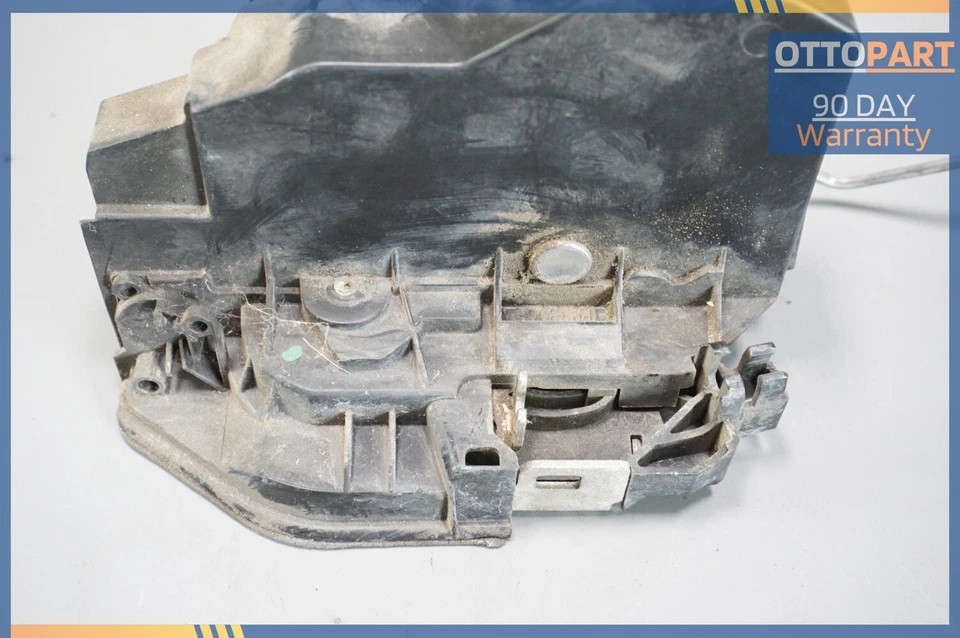 Оригинальный механизм привода замка правой передней двери 2004-2007 BMW Z4 - Изображение 4 из 4