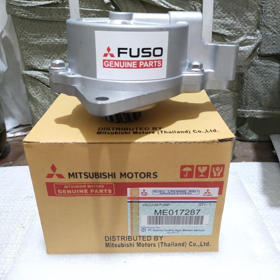 Mitsubishi 4D34 Canter Vacuum Pump | ME017287 | Genuine OEM