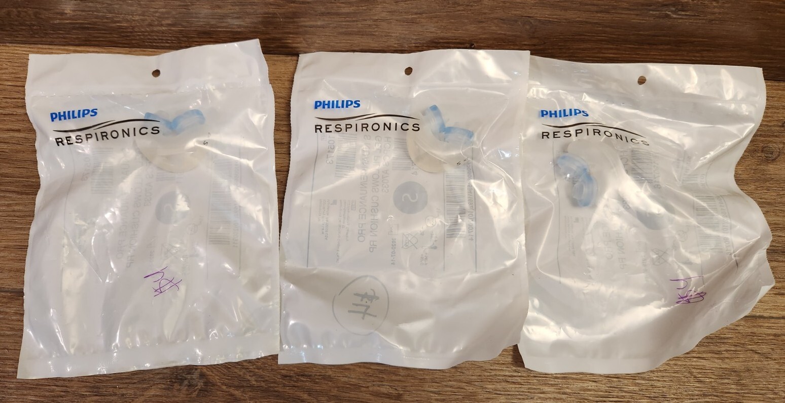 Lot of 3 PHILIPS RESPIRONICS 1105173 S ,GEL PILLOWS CUSHION , RP HCPCS