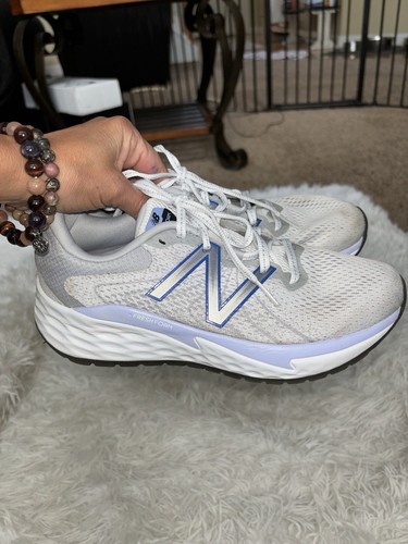 New Balance Fresh Foam Evare V1 Damen Gr. 7,5 blau & weiß Sneaker. Tolles Paar