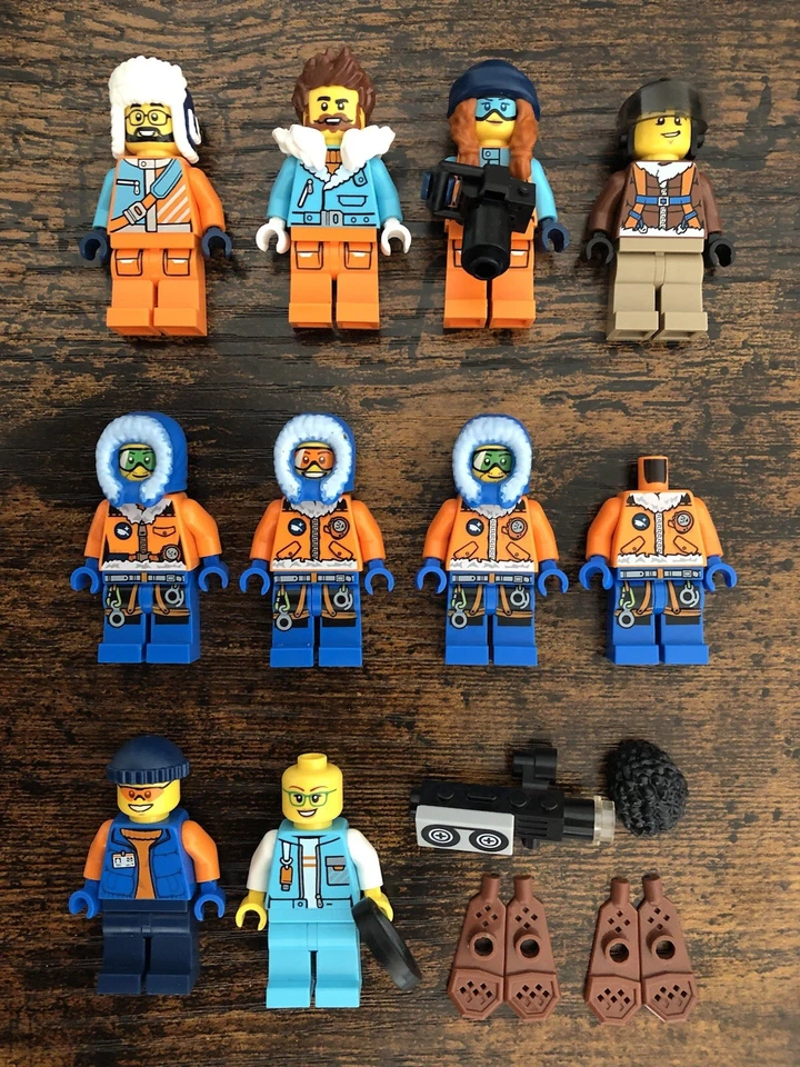 Lego City: Arctic Base Camp (60036) y Arctic Explorer Truck (60378) incompleto  Foto 2 de 4