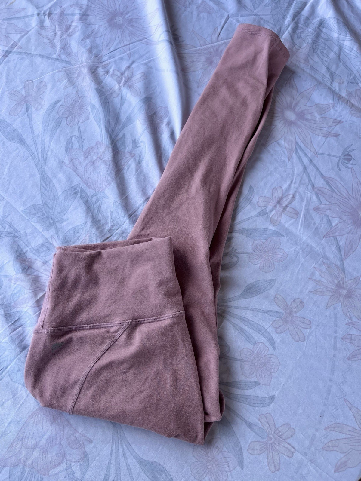 Fabletics bundle! Size medium - image 8