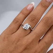 Solitaire Engagement Ring Platinum 2.61 Carat Round Lab-Grown Diamond H VS2
