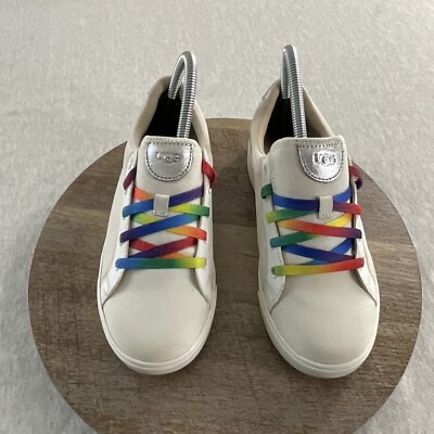 Ugg Zilo Sneakers Big Girl s Size:4 Low Top Leather Upper White Rainbow Laces