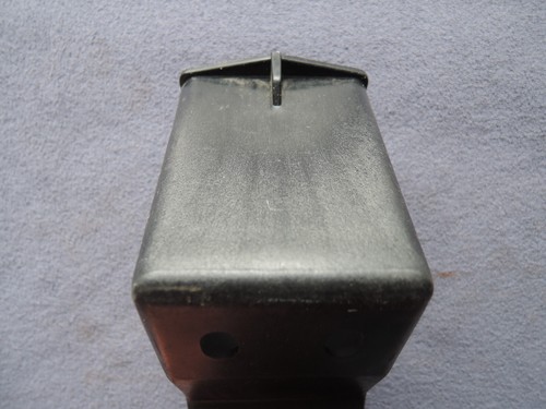 VOLVO 740 Used Original FOG LIGHT MOUNTING BRACKET / BASE Part # 1321998 - Picture 6 of 10