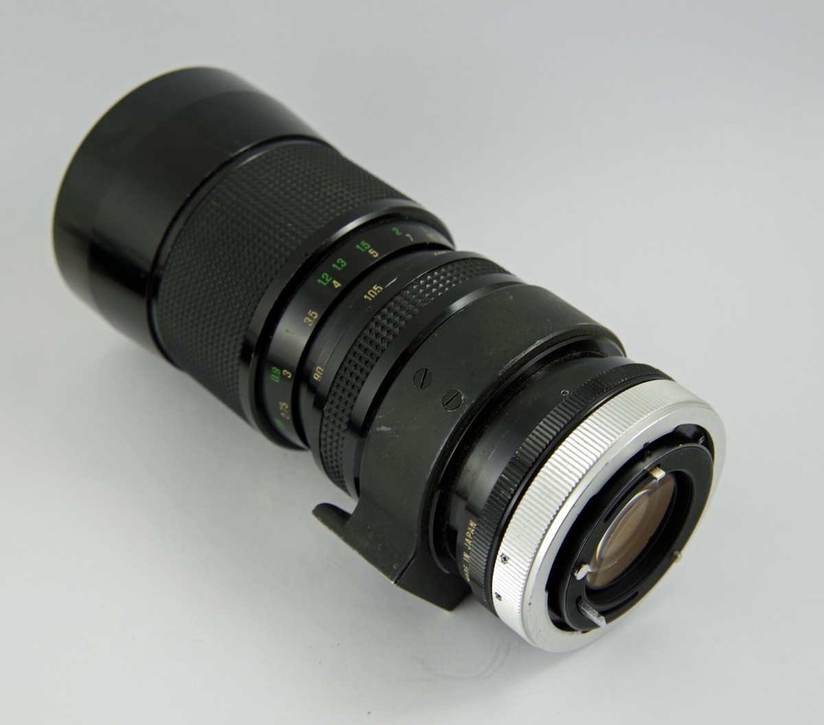 Vivitar Series 1 90-180mm F4.5 Flat Field Zoom with Canon FD Mount