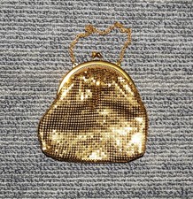 VINTAGE GOLD METAL MESH Mid-Century Handbag Whiting Davis Purse EVENING BAG