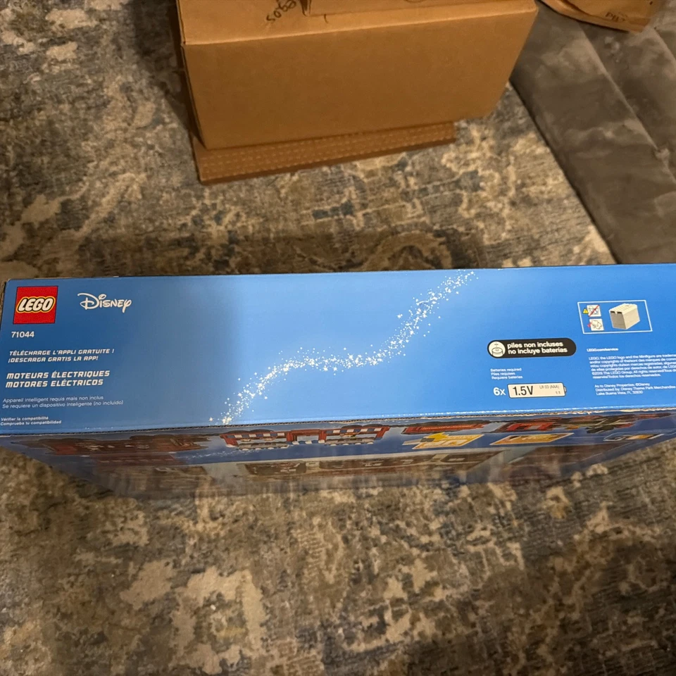 乐高 71044 迪士尼火车站套装全新未拆封退役迪士尼乐园全新! — 第 4/4 张图片