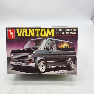 UH AMT 1/25 Original Vantom Ford Econoline Custom Van Open Box New Parts *READ*