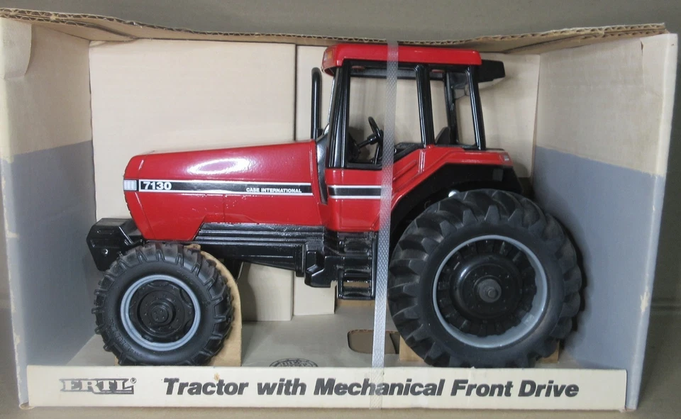 De colección ERTL 1987 Case International CASEIH 7130 Magnum tractor de juguete fundido a presión 1/16 Foto 3 de 4