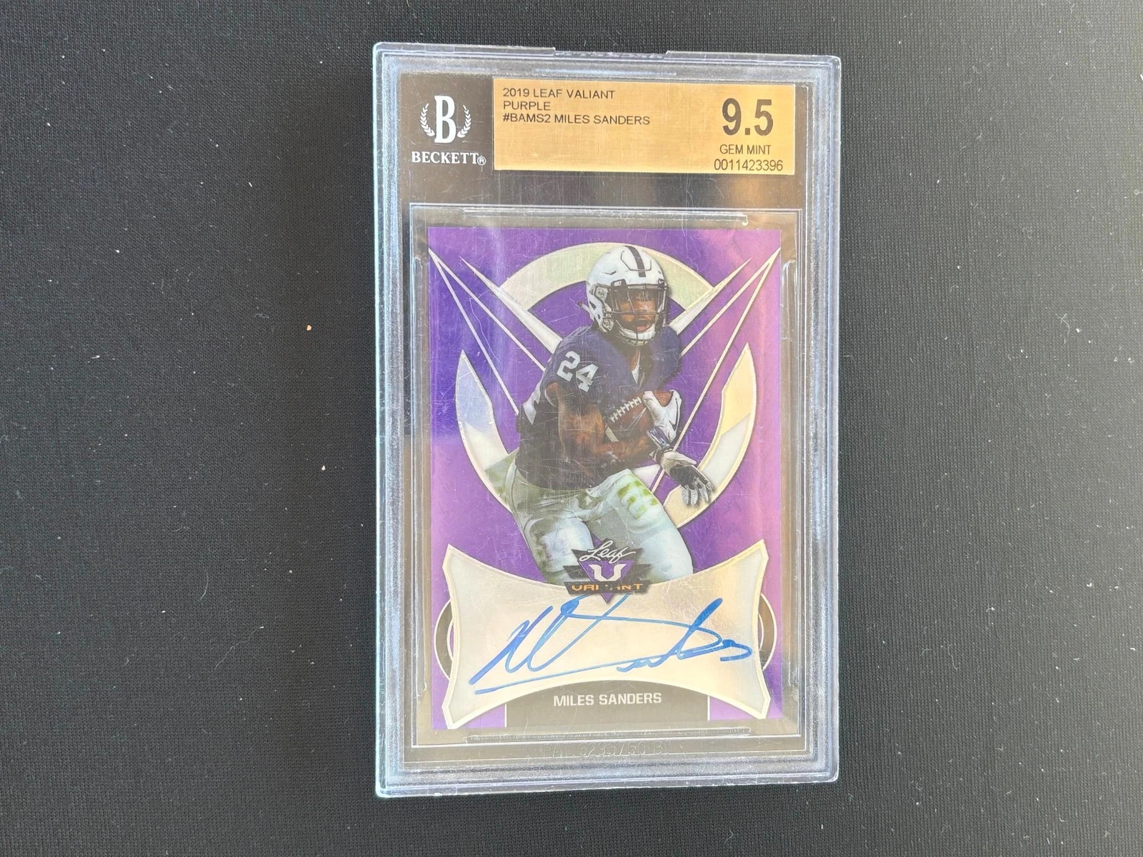 Miles Sanders Leaf Valiant Autographs #BAMS2 Base