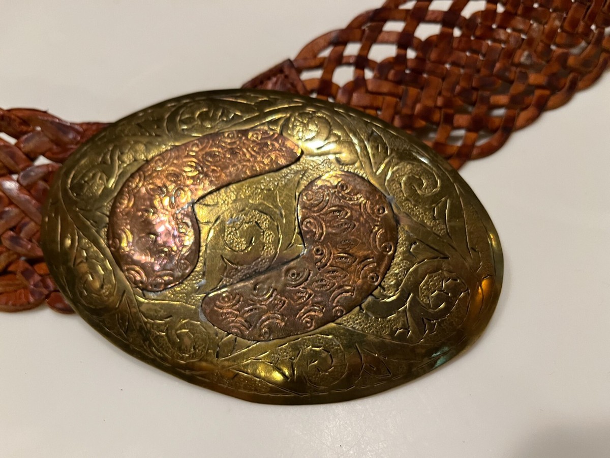 Vintage Woven Woman’s Leather Belt Large Etched Brass Buckle OS Vintage Braided Belt - Etsy main image 4