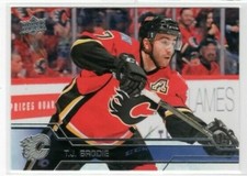 T.J. Brodie 16-17 Upper Deck Series One Base Common #32 Calgary Flames