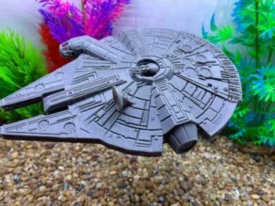 DISNEY, MARVEL, WARNER BROS, UNIVERSAL Star Wars Fish Tank Decor Millennium Falcon and At-St