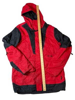 Oakley Red Black Ski Jacket Hooded Snowboard Waterproof Y2K Tech