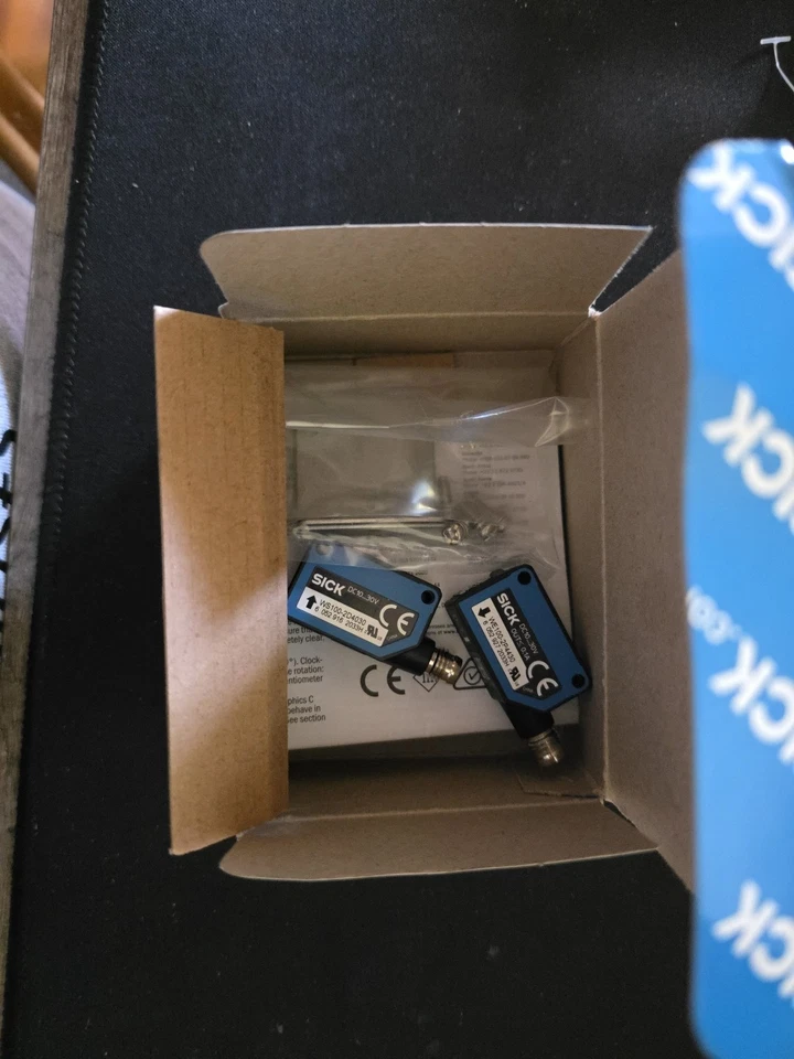 1PC New SICK WS/WE100-2P4439 Photoelectric Sensor - Image 2 of 2