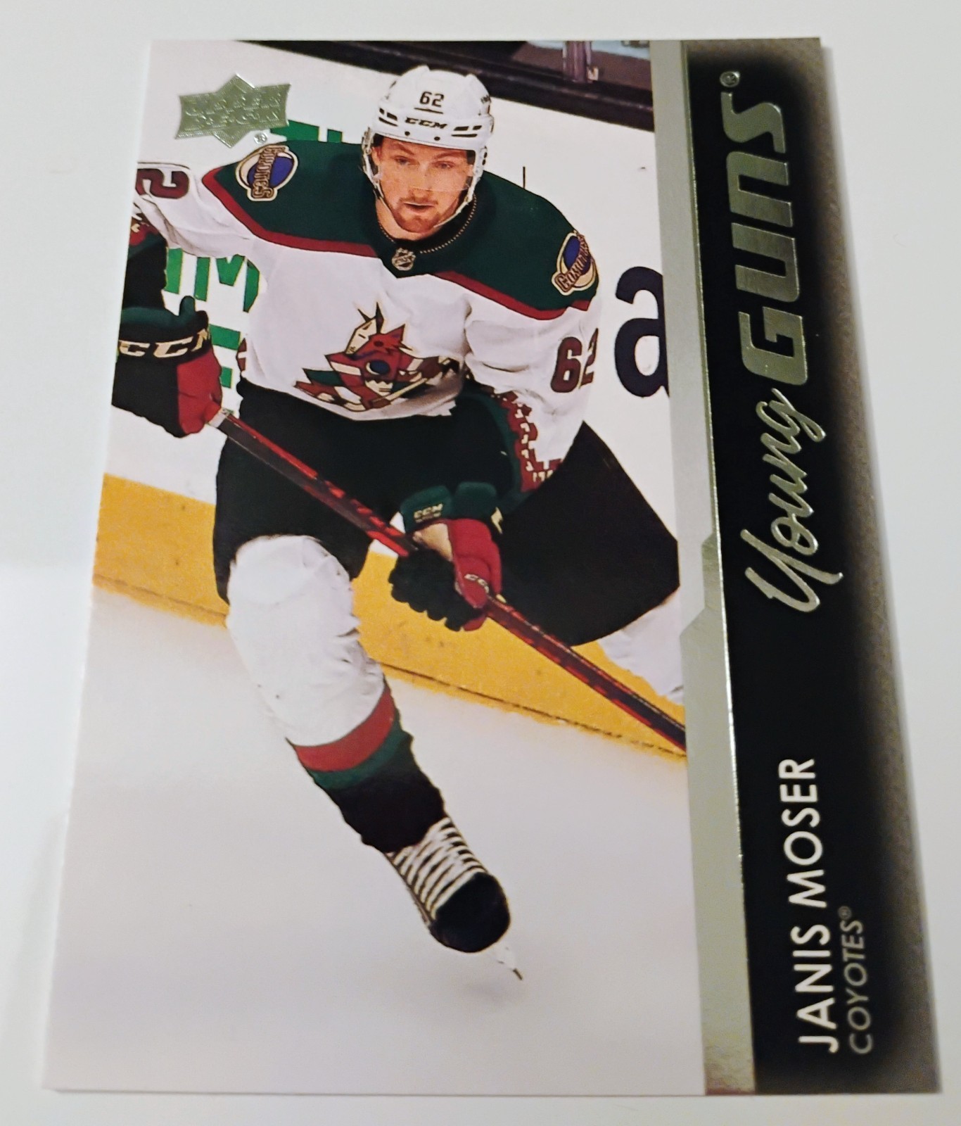 21 22 UPPER DECK YOUNG GUNS ROOKIE JANIS MOSER #712 COYOTES