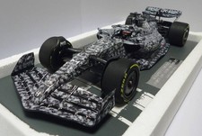 Minichamps 1/18 Alfa Romeo F1 Team Orlen C42 Zhou Guanyu Barcelona Test 2022