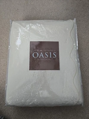 Peacock Alley Oasis Matelassé Coverlet Set 100% Cotton Luxury Bedding + 2 Shams - Image 1 of 4