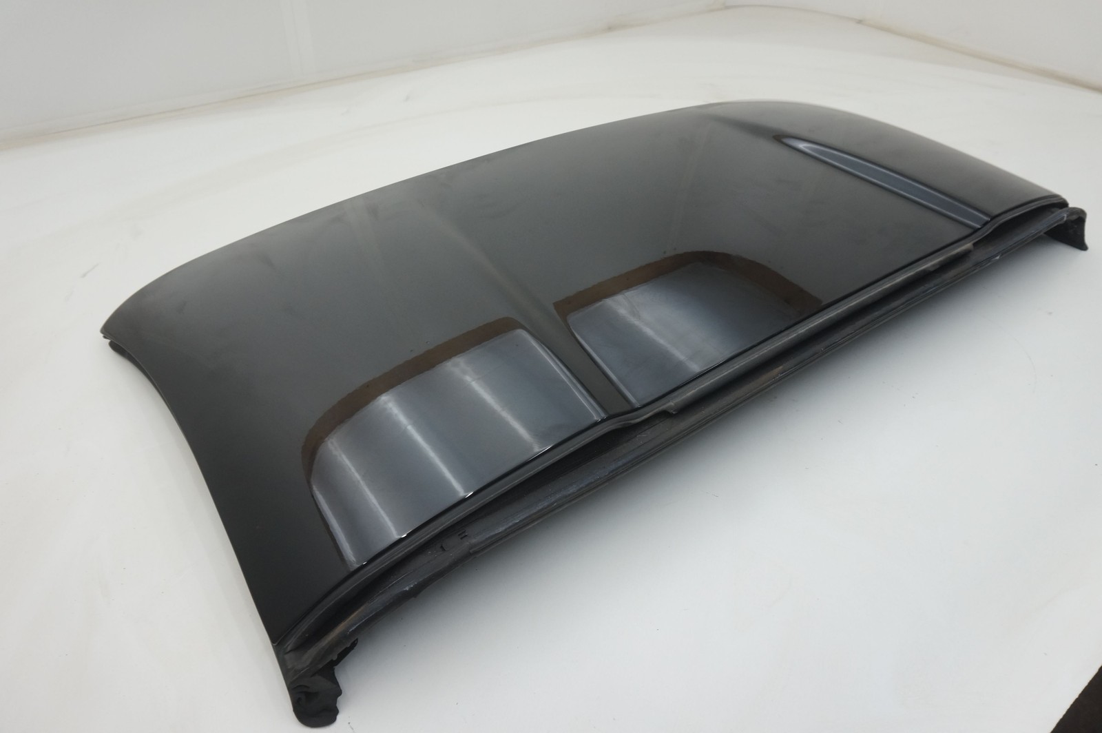 Rear Hard Top Roof Section Trim Panel Black OEM 83977100 Ferrari 488 Spider 2017
