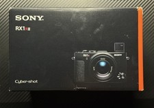 Sony RX1R II 42MP Full Frame | Excellent | 8 Batteries | UV + Hood + Thumb Grip