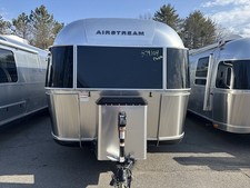 2026 Airstream Classic 28RBT
