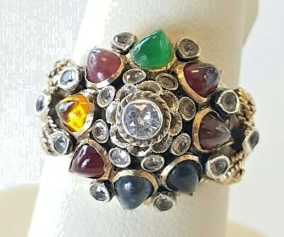 Vintage 18k Tu-Tone Gold mit ganz natürlichen Diamanten und Edelsteinen Ring Gr. 6,25