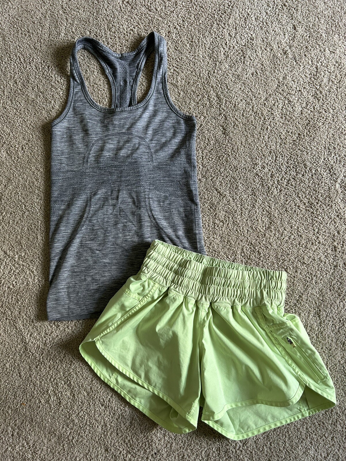 Lululemon Speed Up 4" Size 6 Neon Running Shorts, Shi… Gem