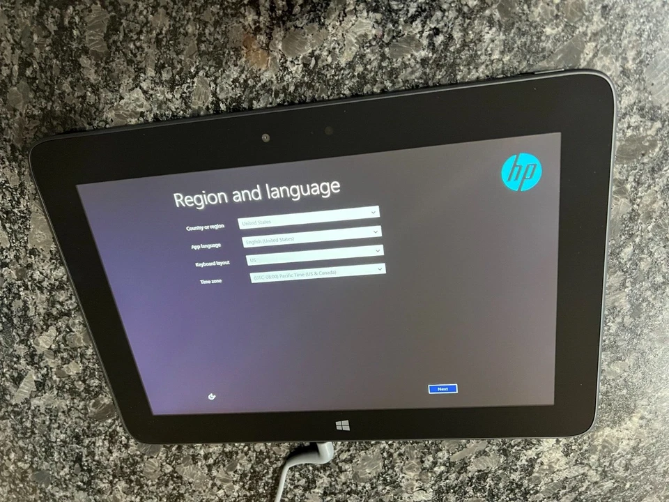 Tablet HP Pro 610 G1 con caja y cargador (2015) - Necesita batería nueva Foto 2 de 4