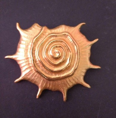 C EST BIEN Vintage Brooch Jewelry No Damage Authentic Accessories